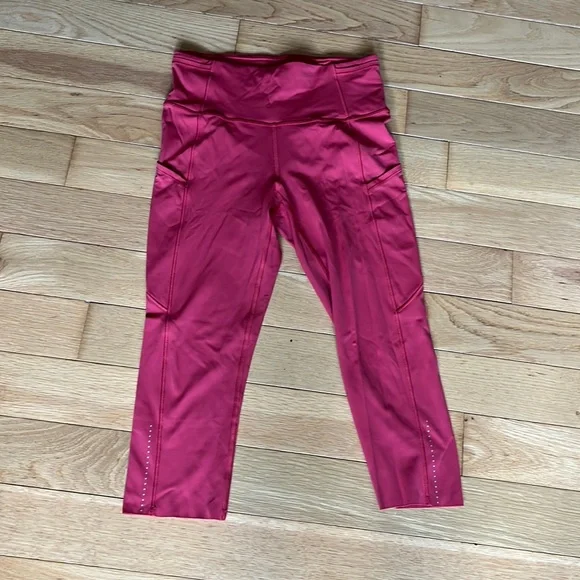 Lululemon capris - Picture 1 of 3